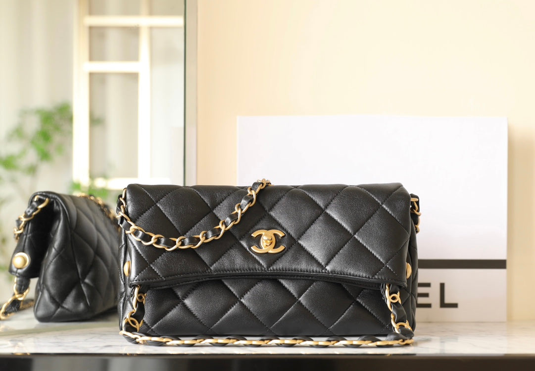 CHANEL 25S TOTE 30 CM IN BLACK LAMBSKIN WITH GOLD HARDWARE