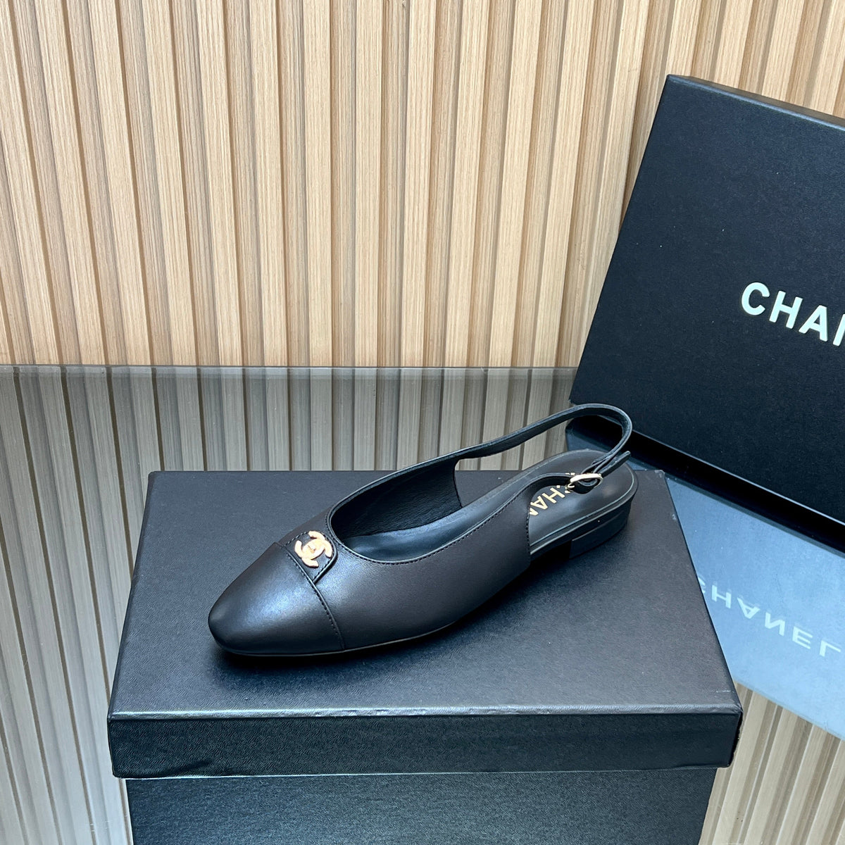 CHANEL 25S SLINGBACK FLATS IN BLACK CALFSKIN GOLD HARDWRE