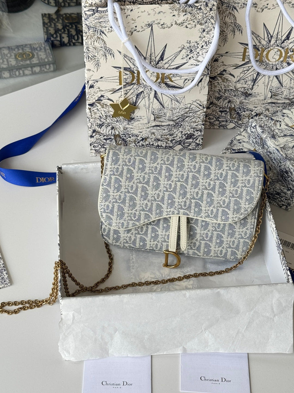 DIOR 25S MEDIUM SADDLE POUCH WITH CHAIN 21 IN LIGHT BLUE DIOR OBLIQUE JACQUARD CANVAS