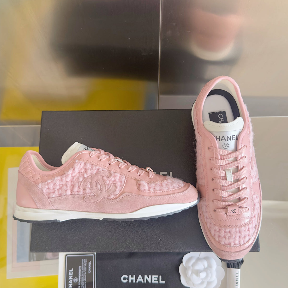 CHANEL 25S SNEAKERS 20MM IN LIGHT PINK CALFSKIN AND SUEDE