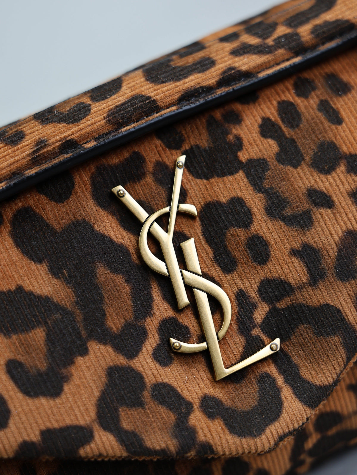 YSL 25S CALYPSO HANDBAG 26 IN BROWN LEOPARD PRINT VELVET GOLD HARDWRE