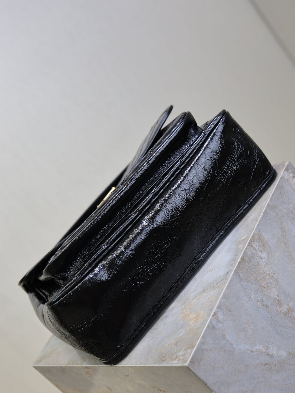 YSL 25S NIKI GM BAG 32 IN BLACK GLOSSY CALFSKIN GOLD HARDWARE
