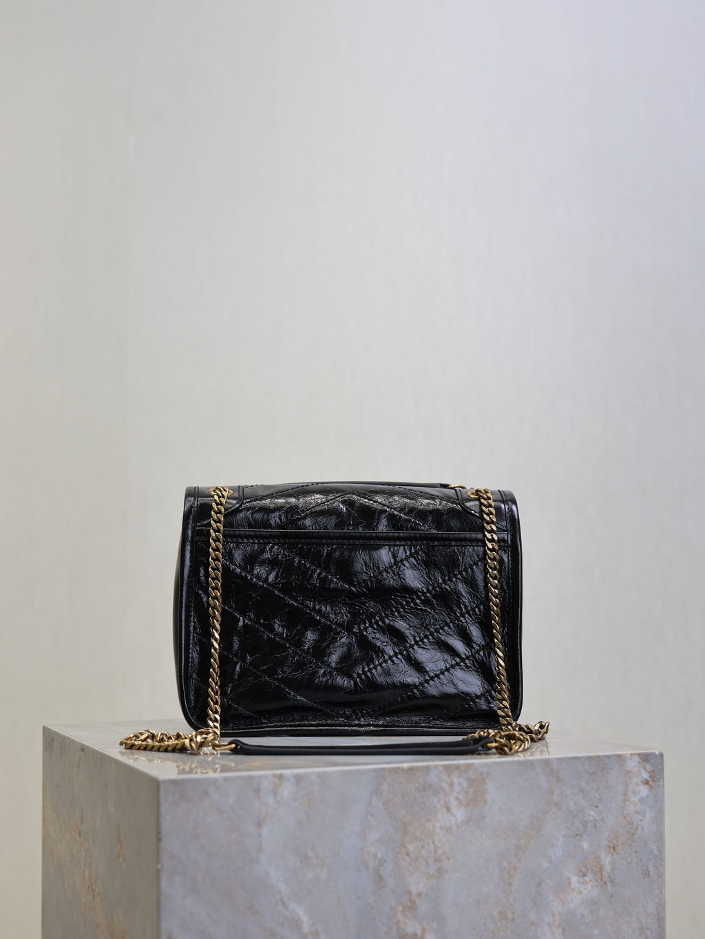YSL 25S NIKI BAG 22 IN BLACK GLOSSY CALFSKIN GOLD HARDWRE