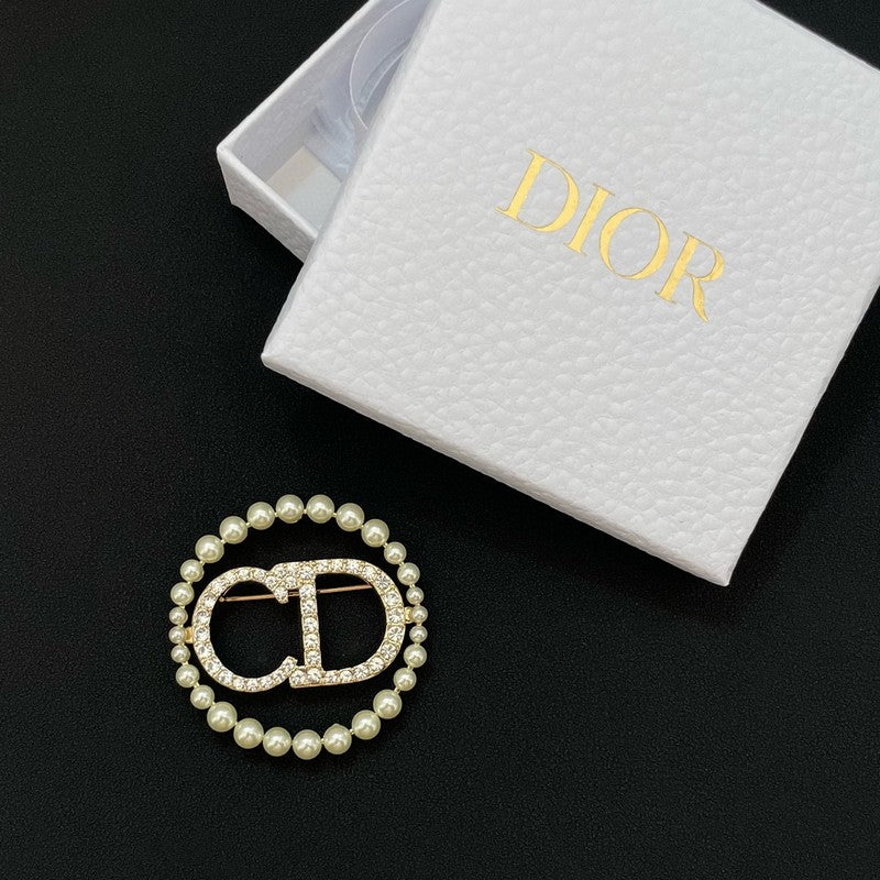 18K Dior Pearls Brooch