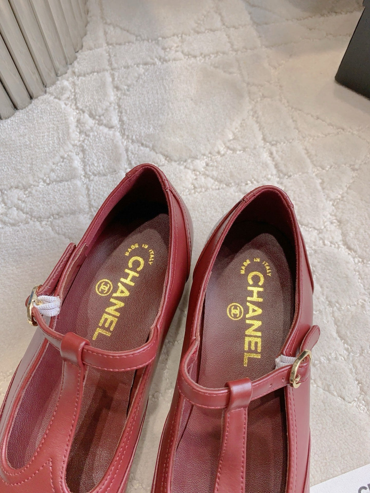 CHANEL 25S MARY JANE IN BLACK AND ROSEWOOD CALFSKIN GOLD HARDWARE