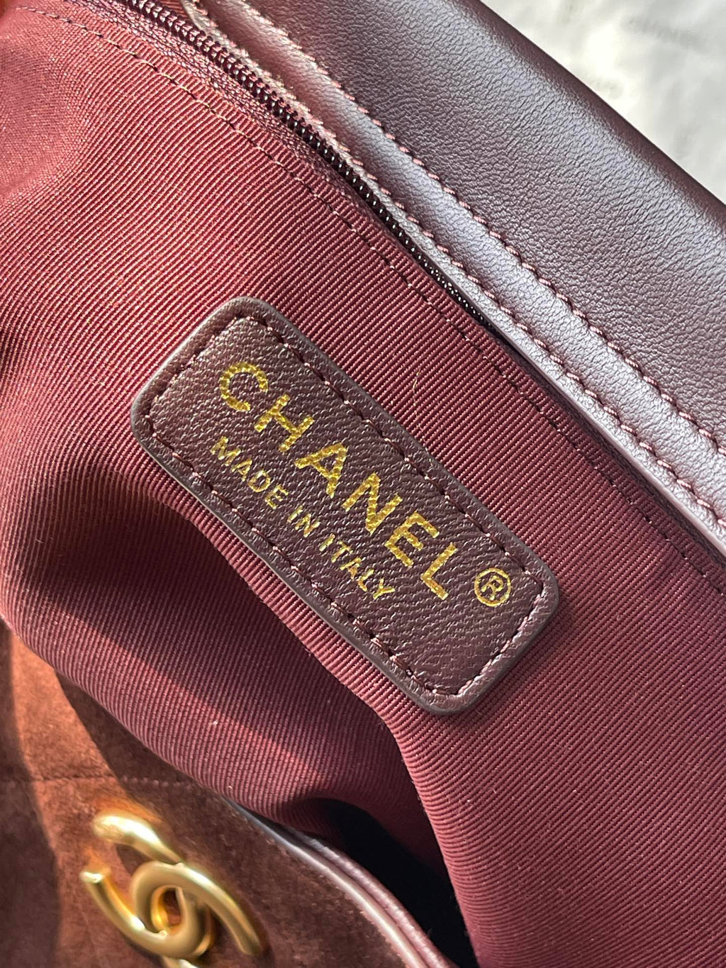 CHANEL 25S HOBO BAG 33 IN DARK BROWN SUEDE WITH GOLD HARDWARE