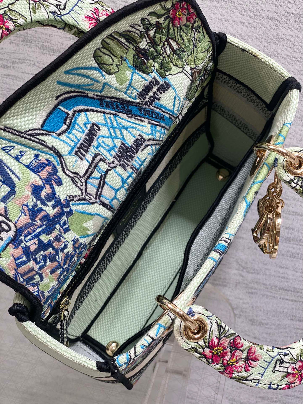 DIOR 25S SMALL LADY D-LITE BAG 24 IN BLUE AND WHITE CANVAS FLORAL EMBROIDERY