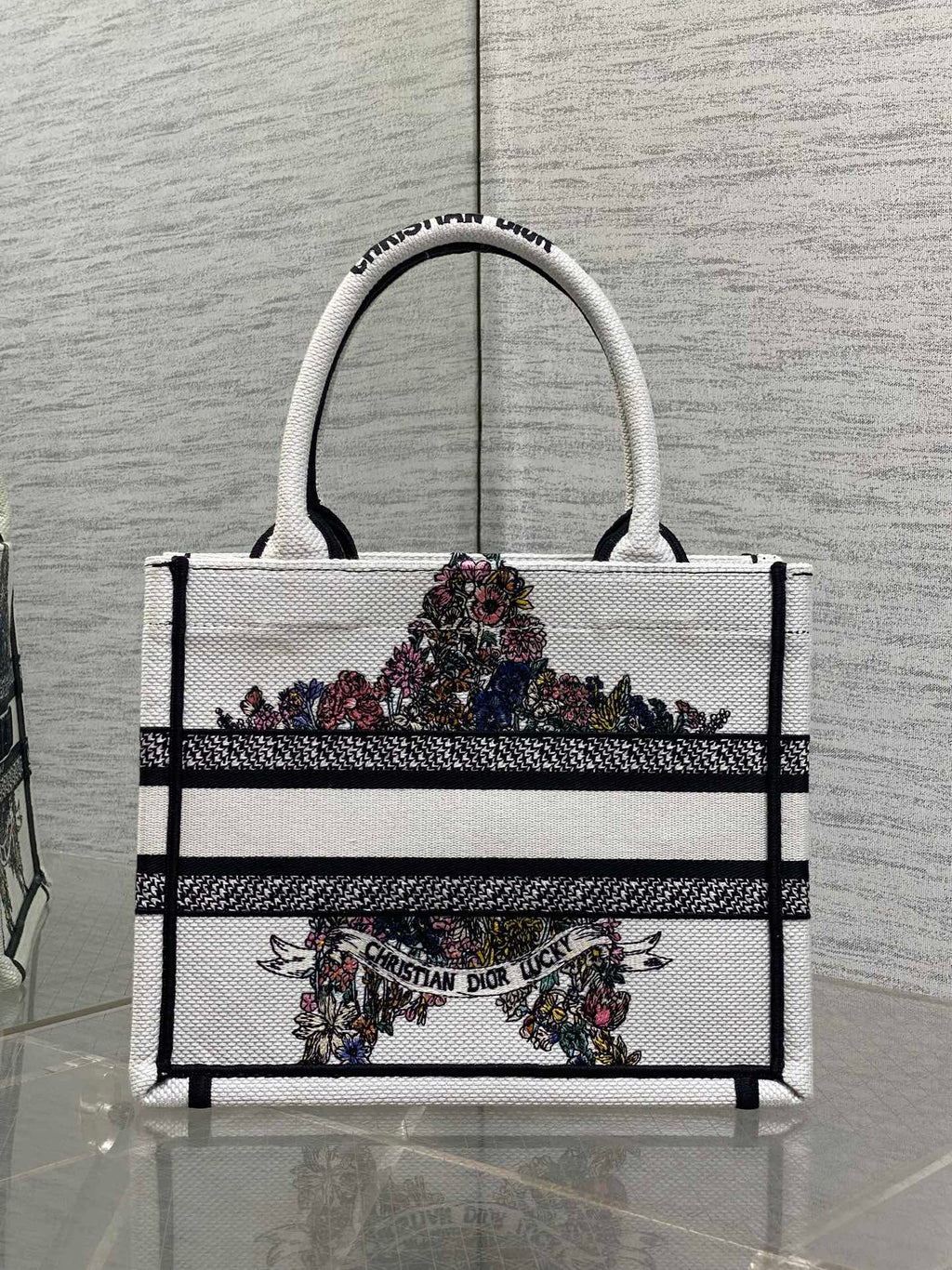 DIOR 25S LUCKY SMALL DIOR BOOK TOTE 26 IN WHITE MULTICOLOR DIOR STAR EMBROIDERY