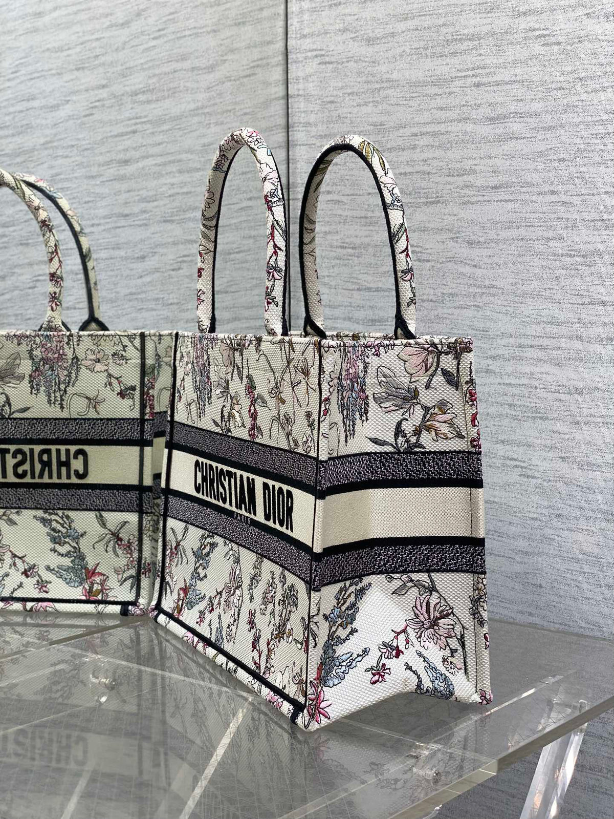 DIOR 25S MEDIUM BOOK TOTE 36 IN BEIGE CANVAS MILLEFIORI EMBROIDERY