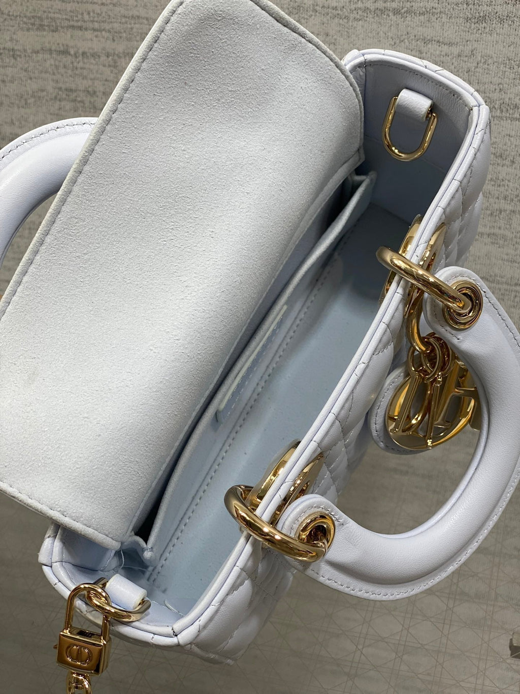 DIOR 25S SMALL LADY D‑JOY BAG 19 IN LIGHT BLUE CANNAGE CALFSKIN GOLD HARDWRE