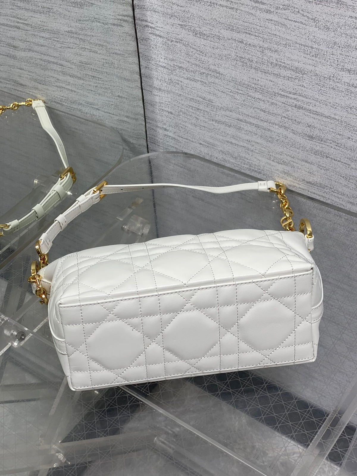 DIOR 25S STAR HOBO BAG 28 IN LATTE MACROCANNAGE CALFSKIN WITH CHAIN