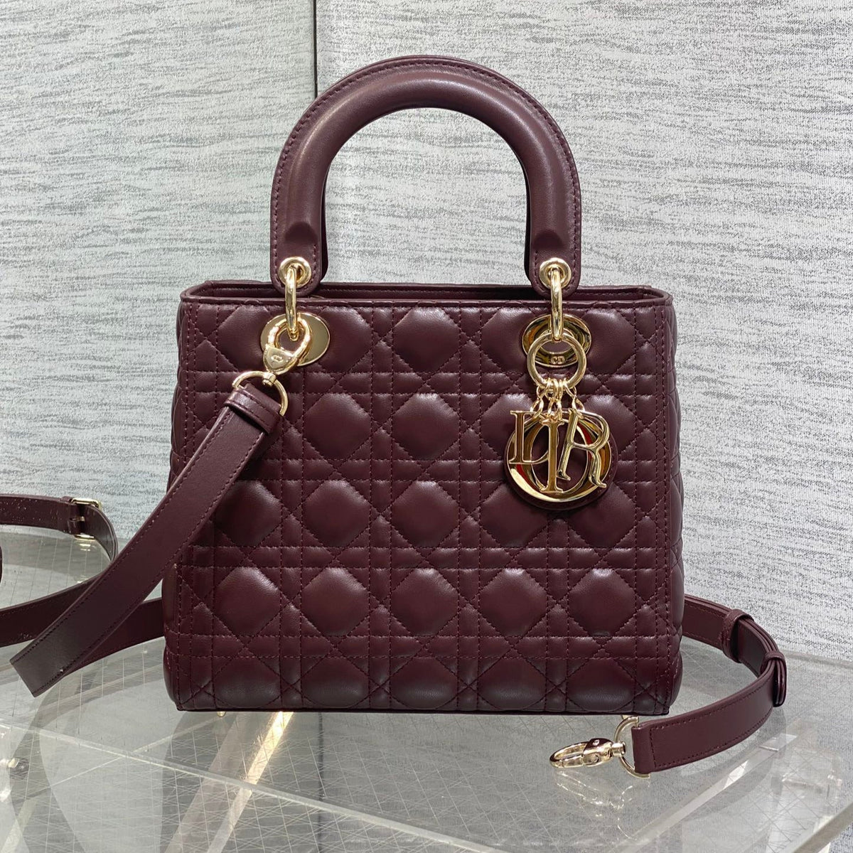 DIOR 25S MEDIUM LADY BAG 24 IN BURGUNDY CALFSKIN GOLD HARDWARE
