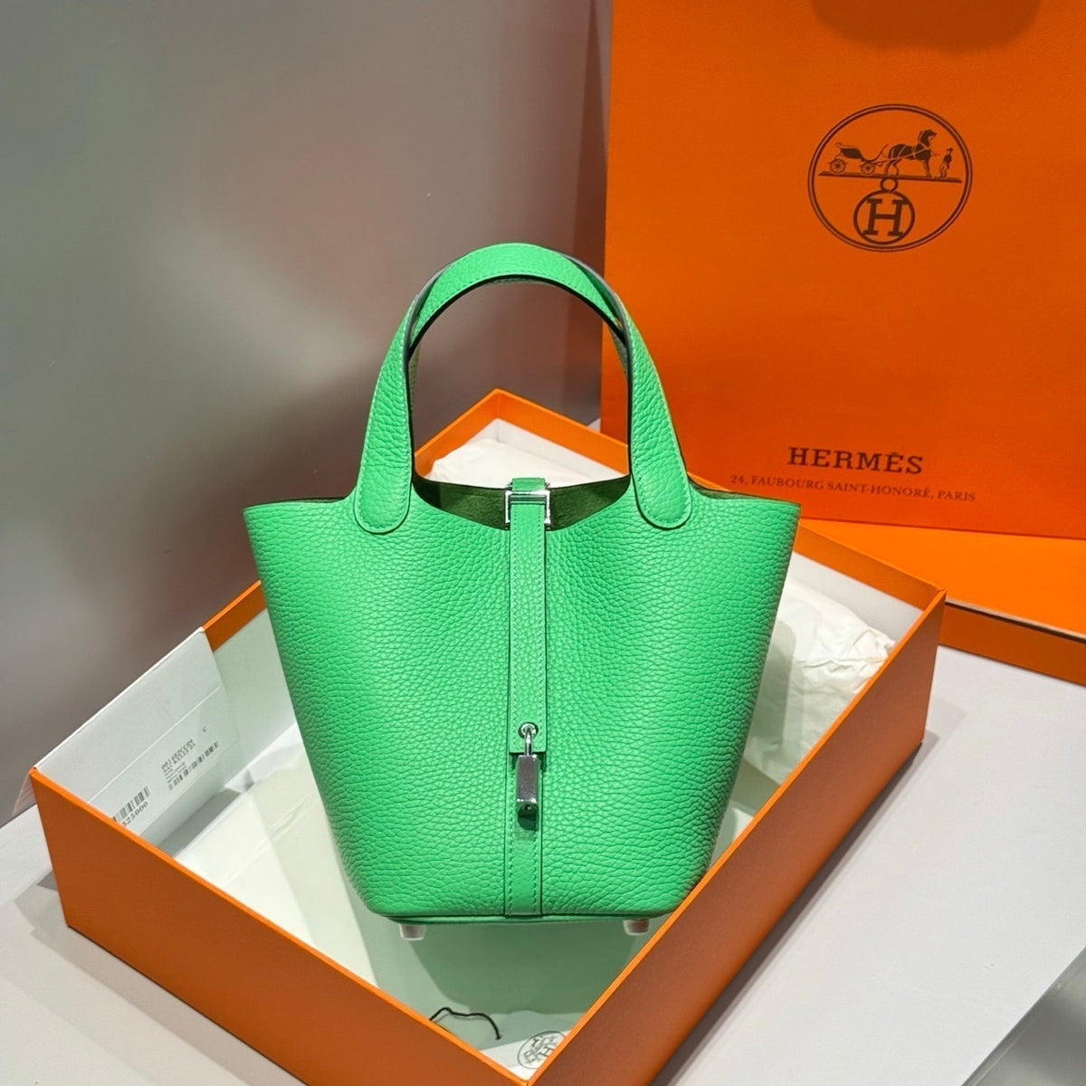 HERMES 25S PICOTIN LOCK 18 IN SPRING GREEN CALFSKIN SILVER HARDWARE