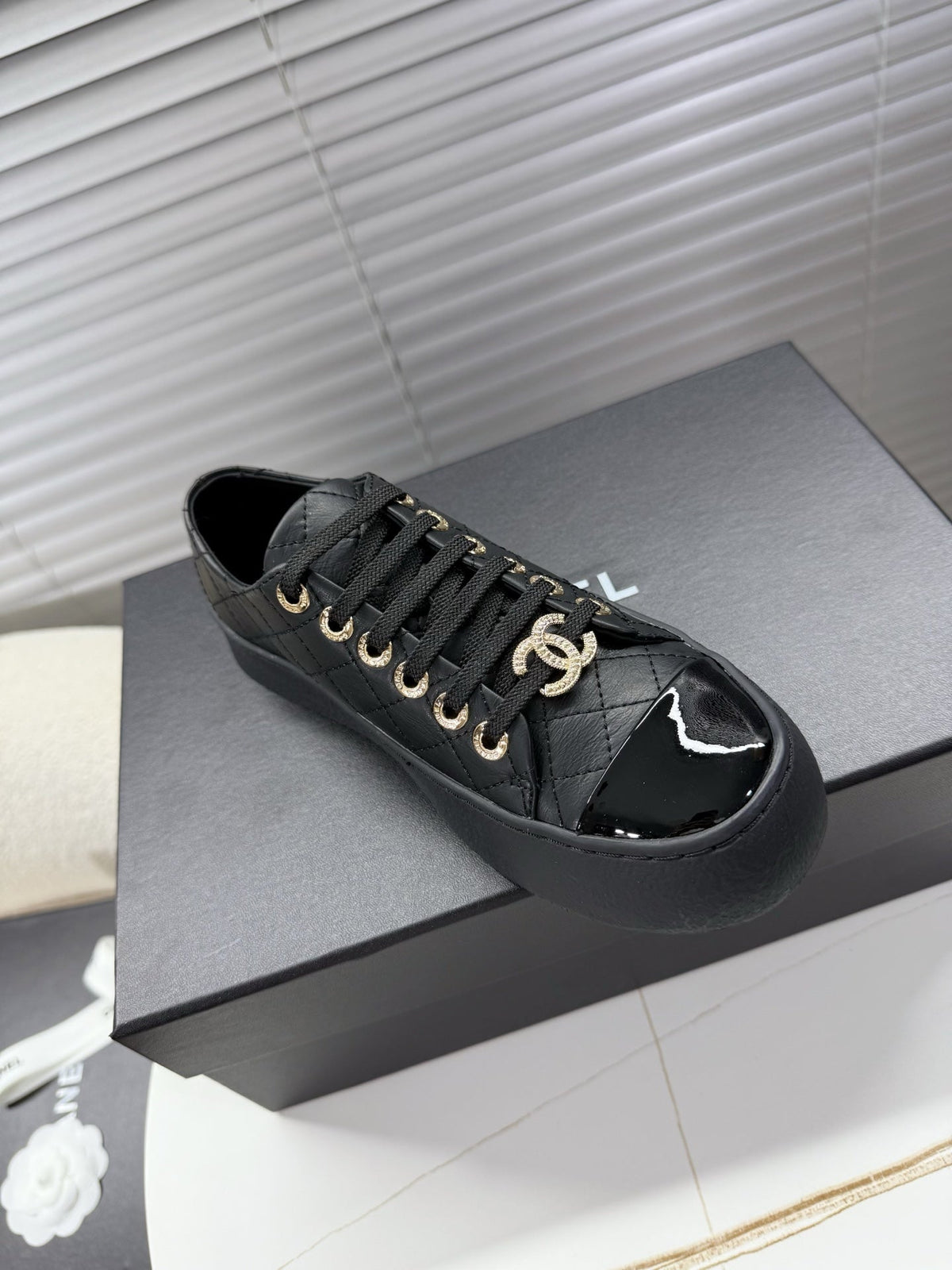 CHANEL 25S TRAINERS BLACK FULL 35MM IN CALFSKIN