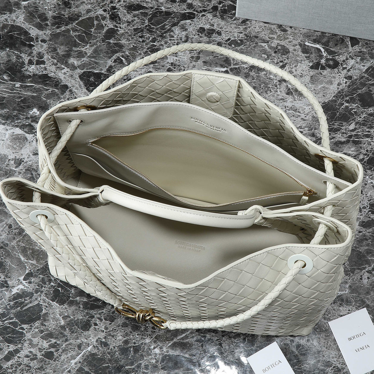 BOTTEGA VENETA 25S LARGE ANDIAMO 42 IN IVORY CALFSKIN GOLD HARDWARE