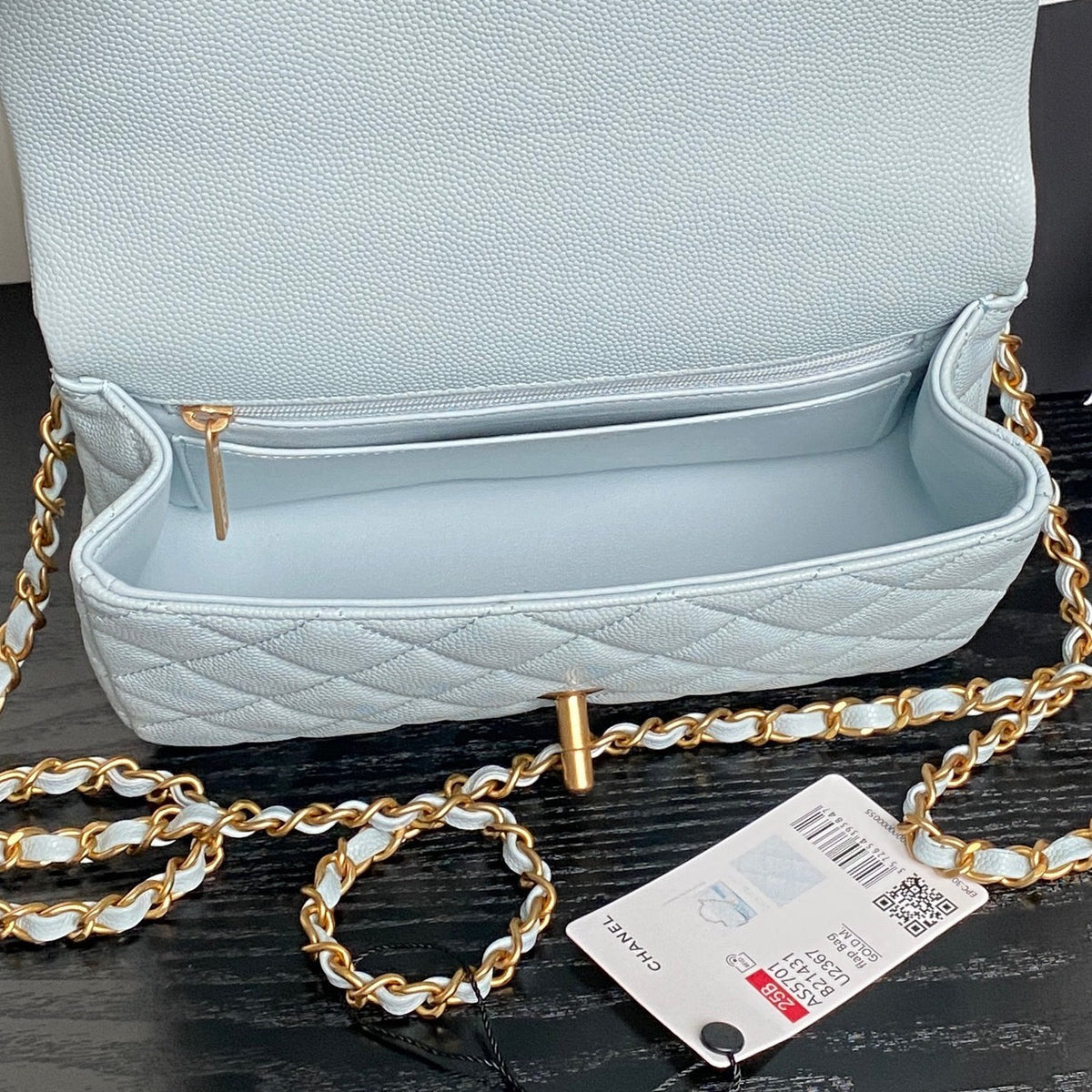 CHANEL 25S FLAP BAG 19 IN LIGHT BLUE CALFSKIN GOLD HARDWARE