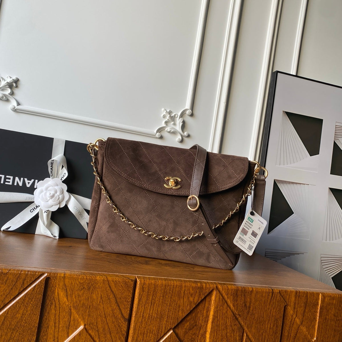CHANEL 25S SHOULDER BAG 30 IN DARK BROWN SUEDE WITH GOLD HARDWARE
