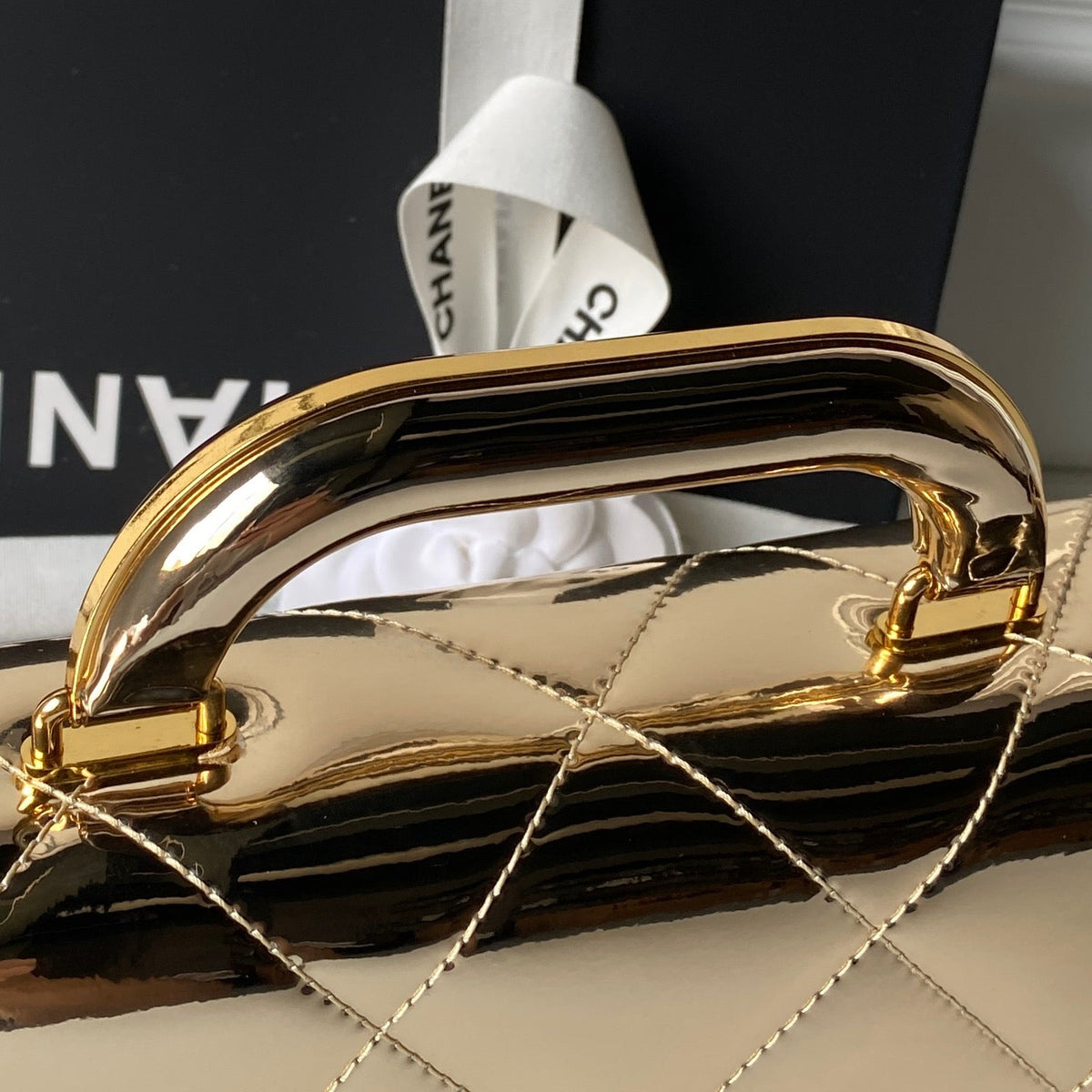 CHANEL 25S FLAP BAG 29 IN METALLIC GOLD CALFSKIN
