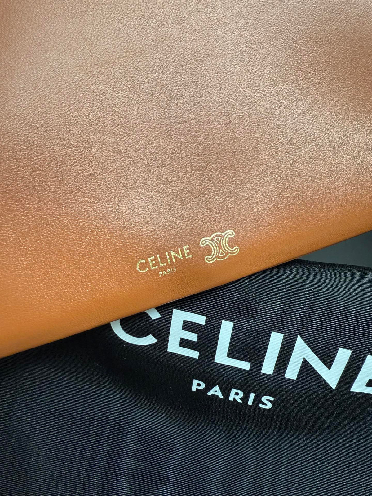 CELINE 25S TRIO FLAP 22MM IN BURNT ORANGE SMOOTH LAMBSKIN GOLD HARDWARE