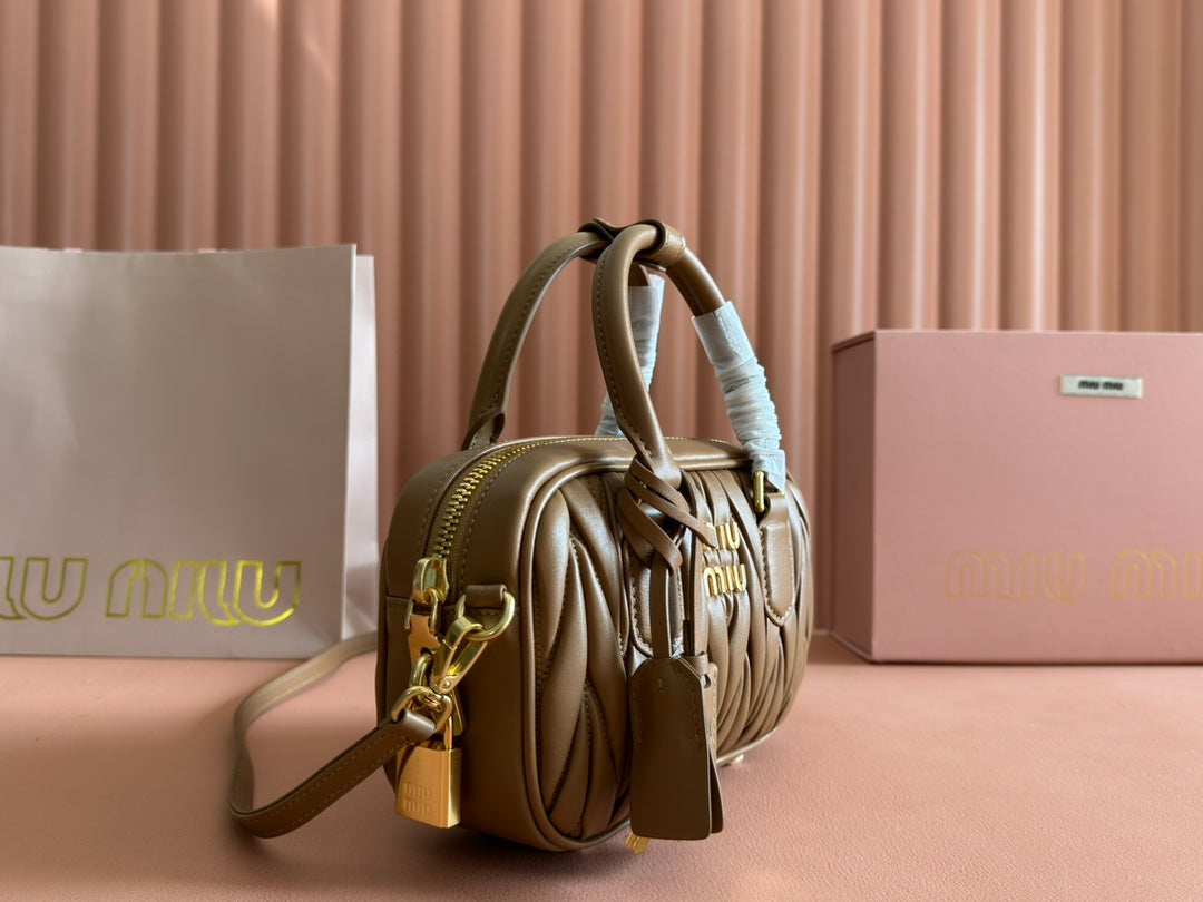 ARCADIE MATELASSÉ BAG 19 IN BROWN LAMBSKIN GOLD HARDWARE
