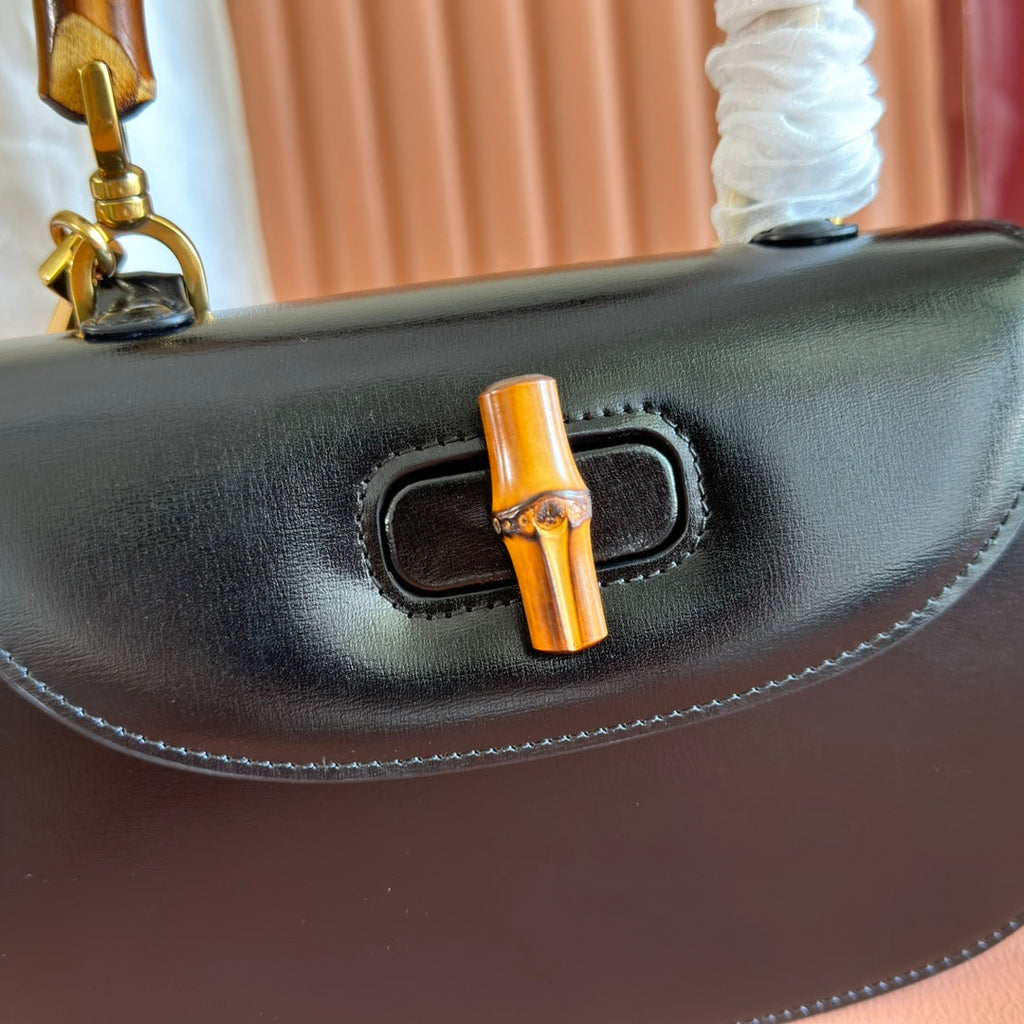 GUCCI BAMBOO MINI BAG 21 BLACK IN CALFSKIN GOLD HARDWARE
