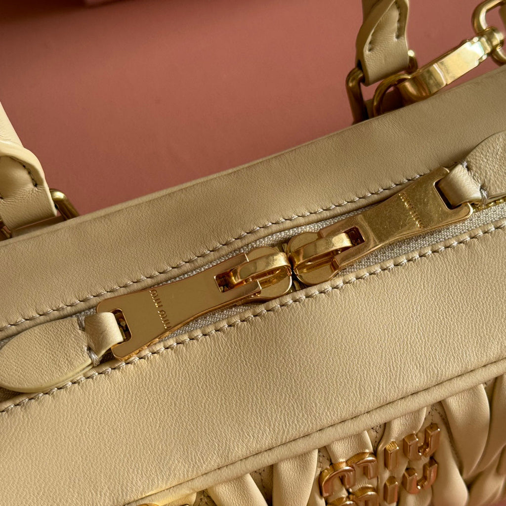 ARCADIE MATELASSÉ BAG 27 BEIGE IN CALFSKIN GOLD HARDWARE
