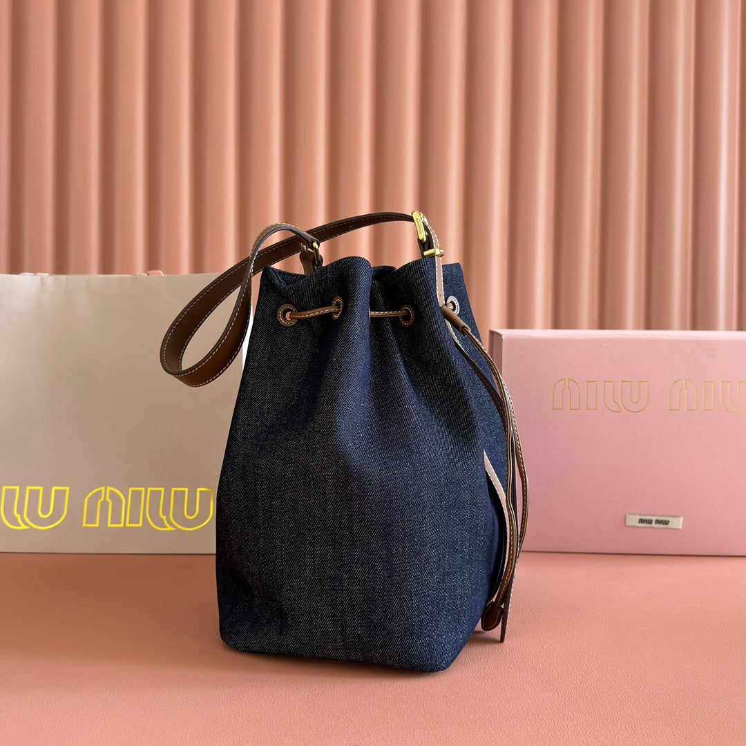 BUCKET BAG 29 DENIM BLUE AND BRANDY IN CANVAS