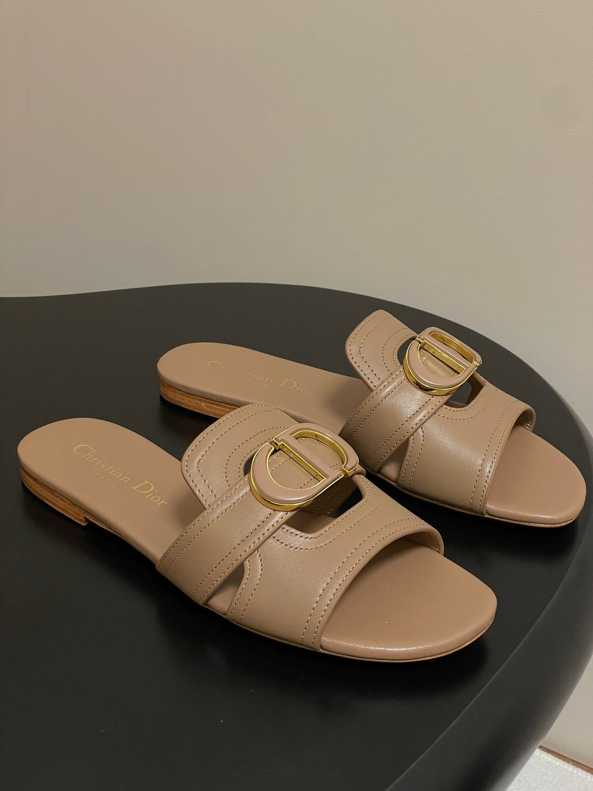 DIOR CLASSIC MONTAIGNE SANDALS 25S IN BROWN LAMBSKIN WITH CD LOGO