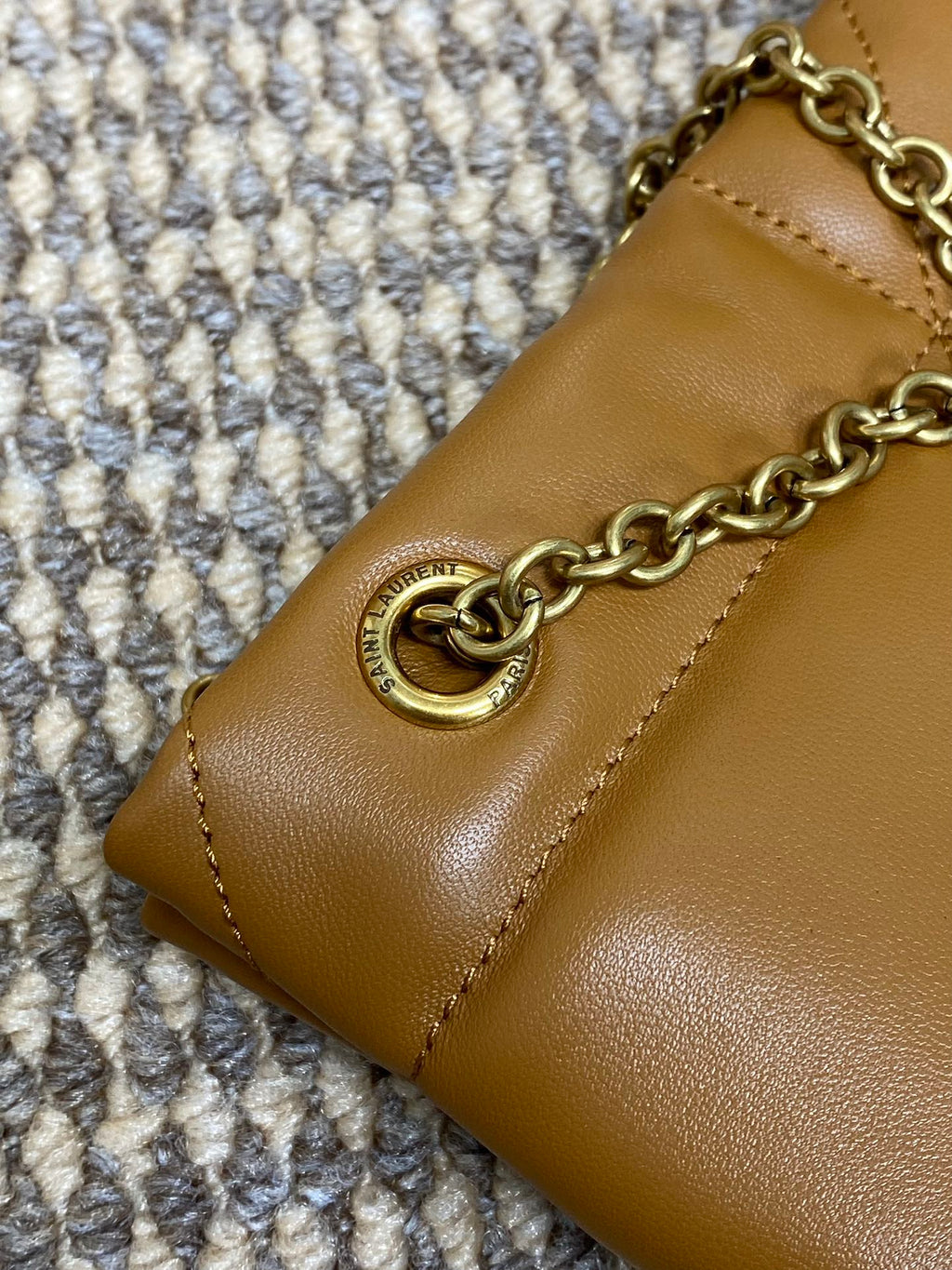 DRAWSTRING CHAIN STRAP SHOULDER BAG 39 IN TORTILLA BROWN QUILTED CALFSKIN