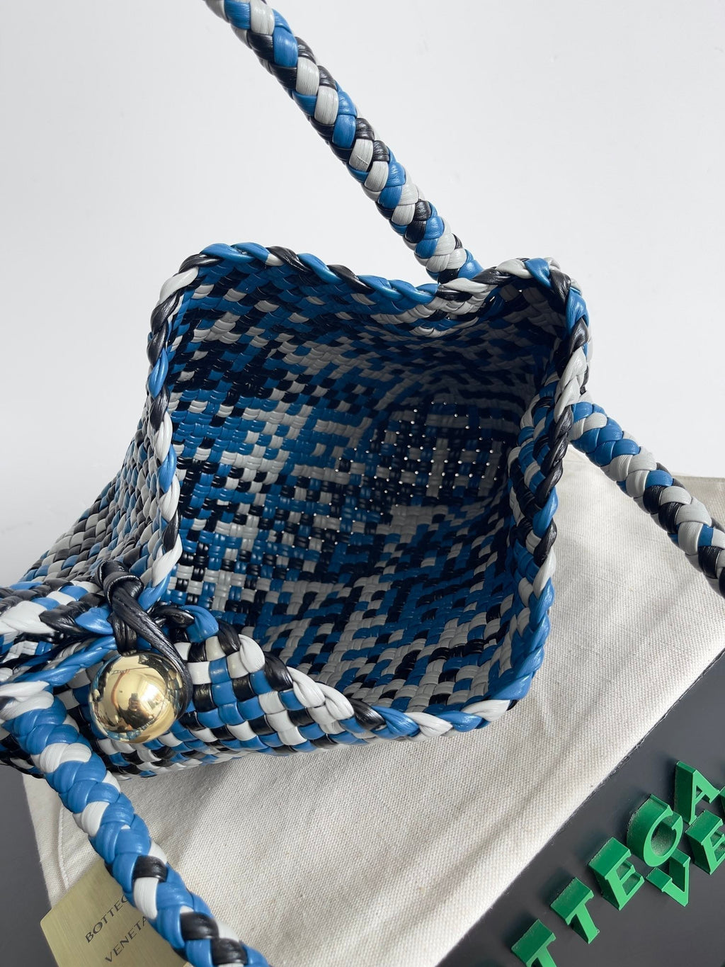 TOSCA SHOULDER BAG 27 IN BLUE MIX BLACK AND WHITE LAMBSKIN