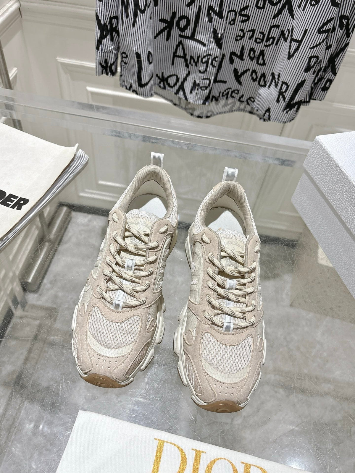 DIOR 25S CHRONO SNEAKER 45MM IN MESH WITH WHITE AND NUDE PINK CALFSKIN
