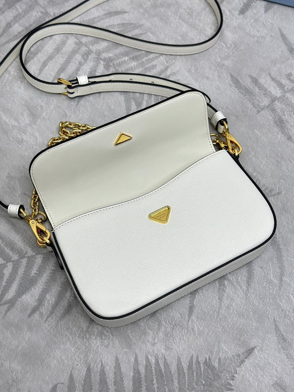 PRADA 25S MINI FLAP BAG 20 IN WHITE SAFFIANO CALFSKIN GOLD HARDWARE