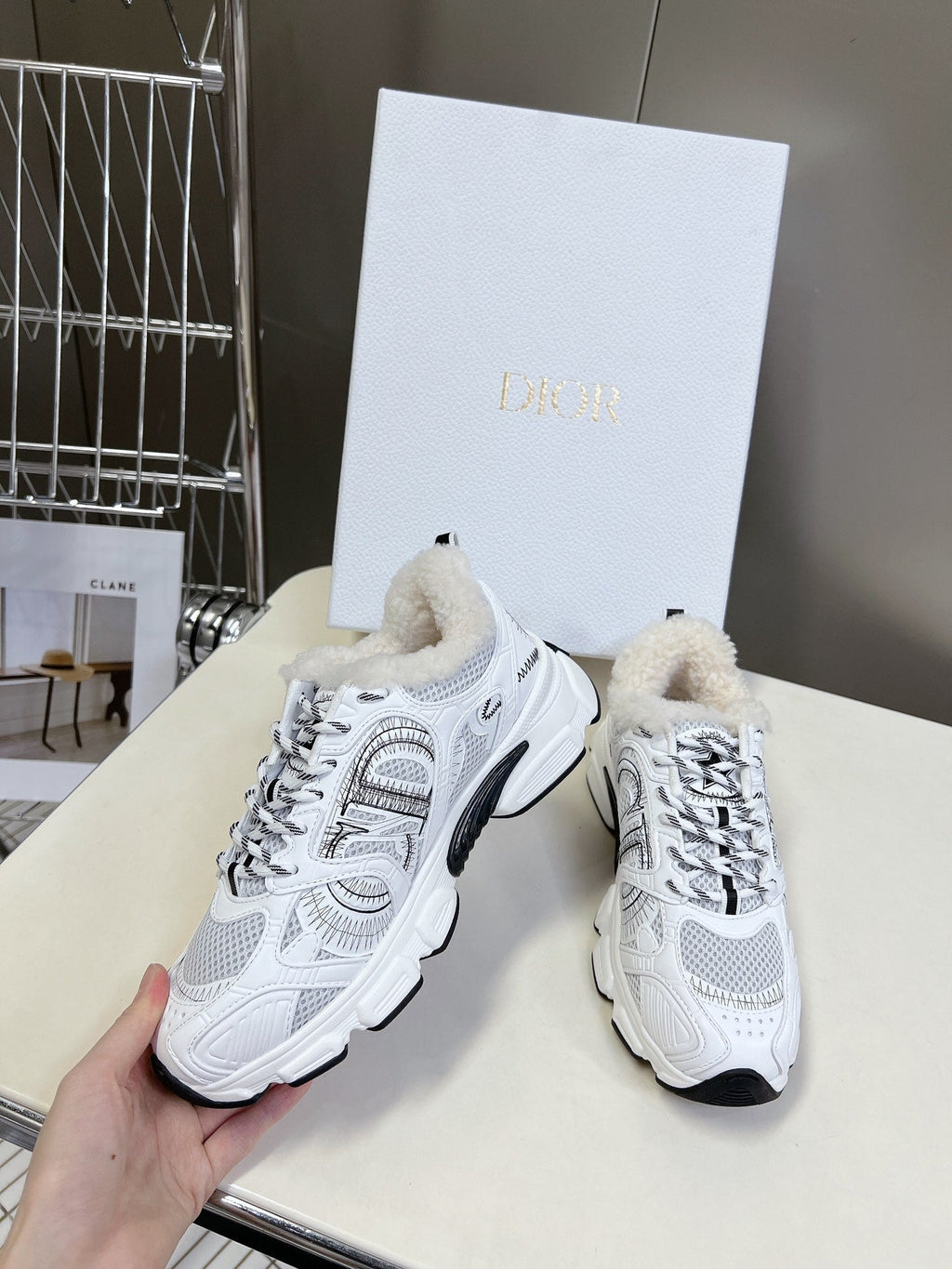 DIOR CHRONO SNEAKER 25S IN WHITE LAMBSKIN AND MESH FABRIC