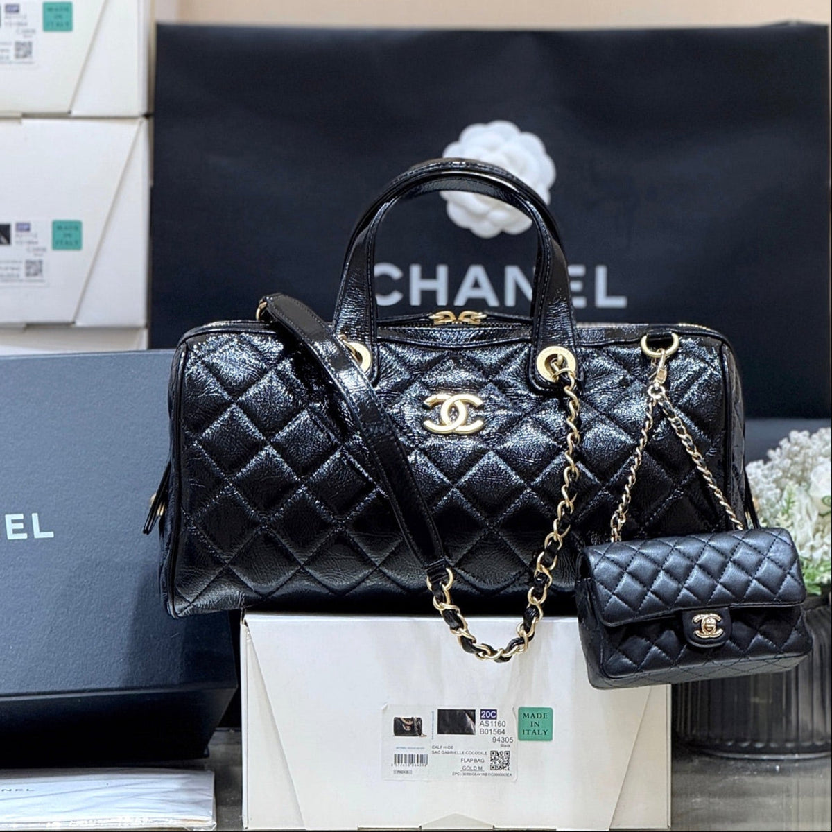 CHANEL 25S LARGE BOWLING BAG 31 IN BLACK CALFSKIN GOLD HARDWARE