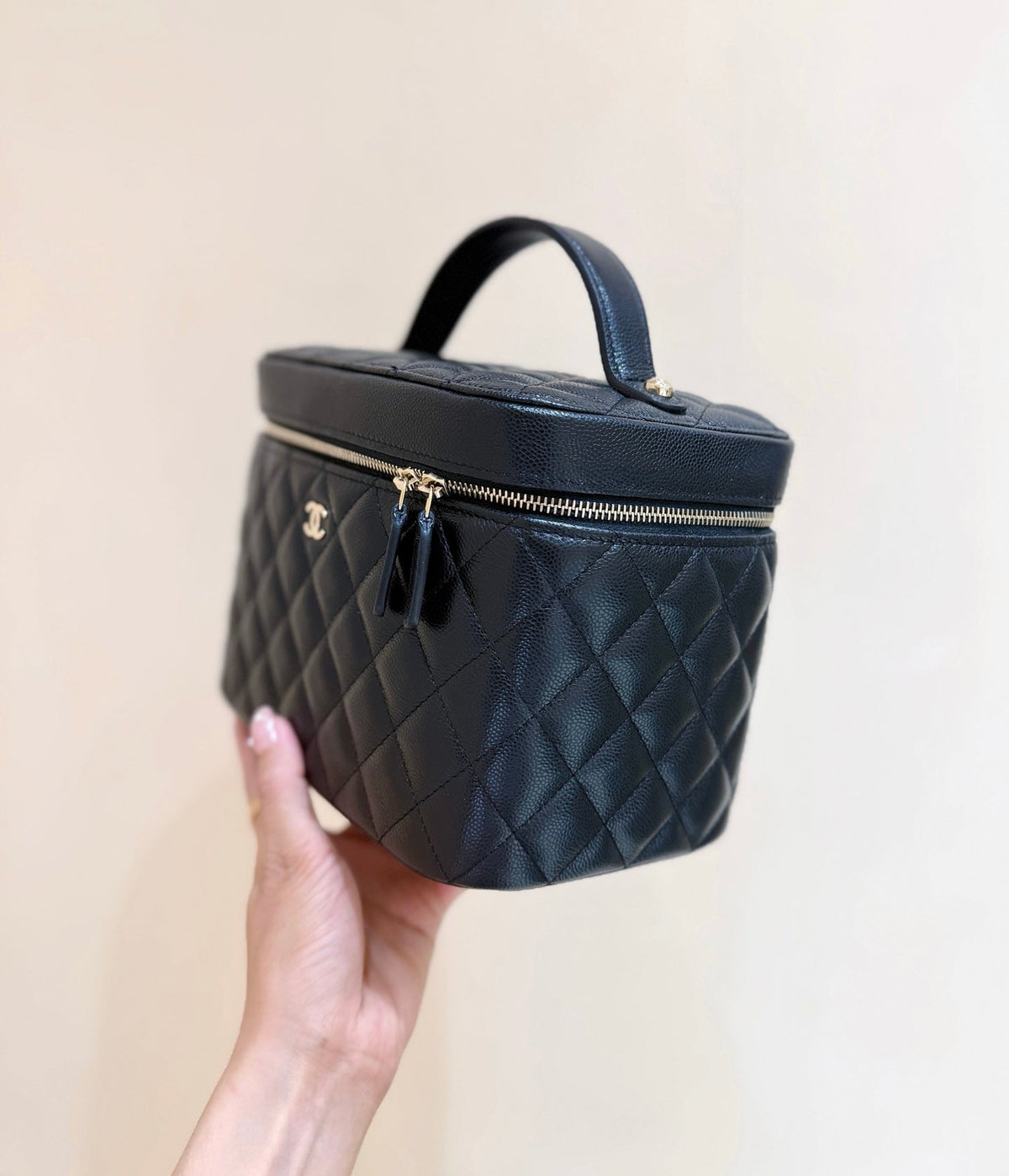 CHANEL 25S VANITY TOP HANDLE CASE 21 IN BLACK CALFSKIN