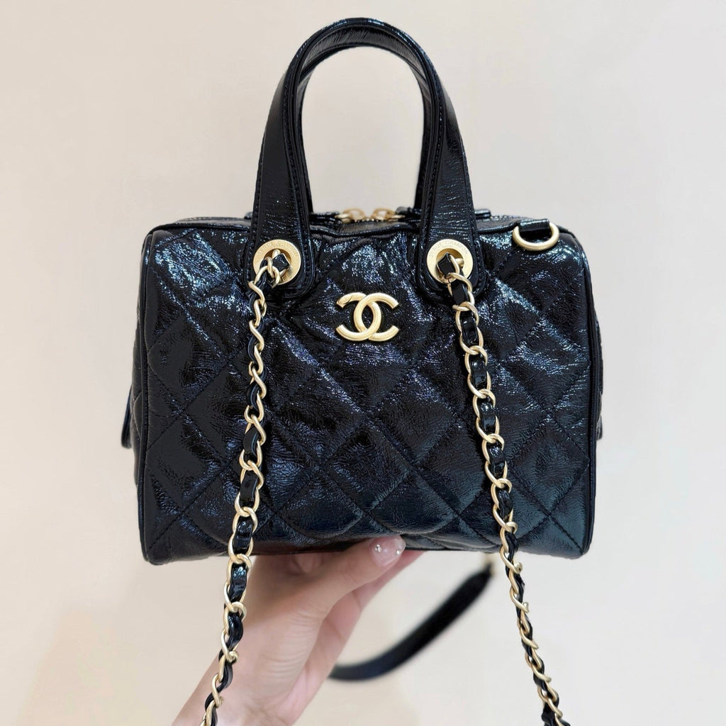 CHANEL 25S SMALL BOWLING BAG 21 IN BLACK CALFSKIN GOLD HARDWARE