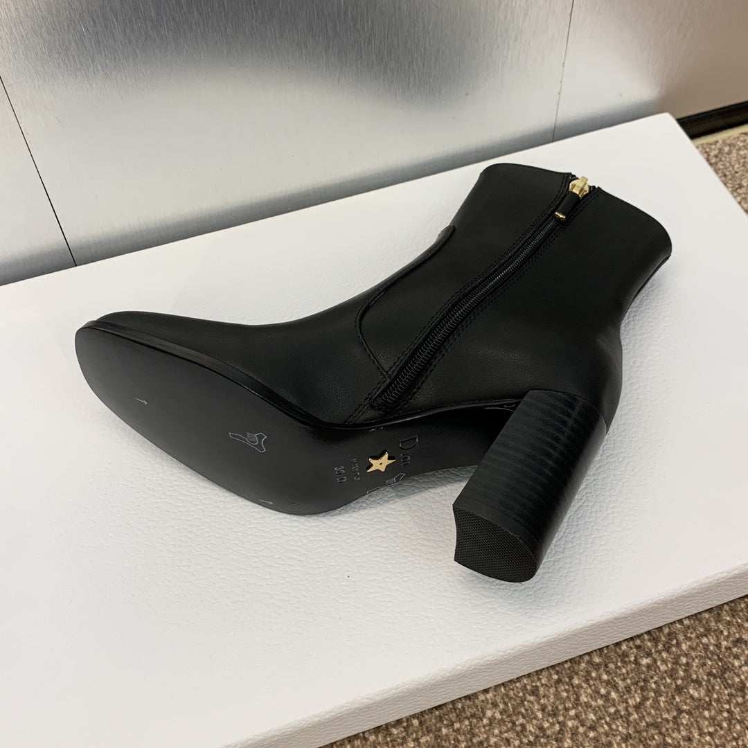 DIOR 25S D-TOWN HEELED ANKLE BOOT 80MM IN BLACK CALFSKIN