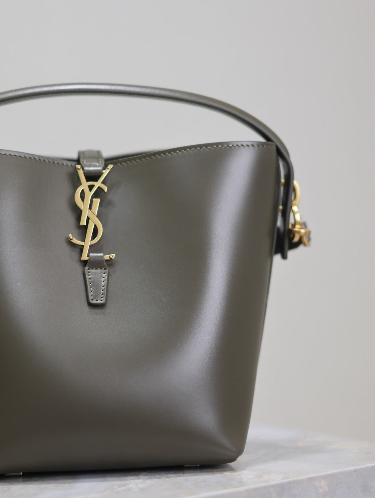 YSL 25S LE 37 MINI 20 IN DARK OLIVE CALFSKIN GOLD HARDWARE