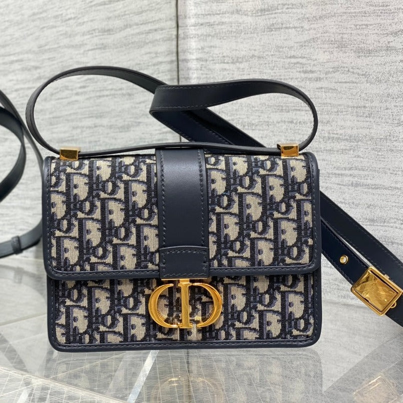 DIOR 30 MONTAIGNE 21CM BLUE OBLIQUE EMBROIDERY